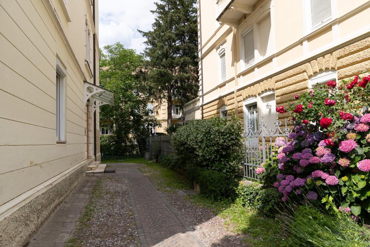 Luxury Apartment Villa Ortler Meran Exterior foto